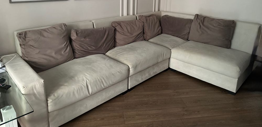 Почти новый угловой диван