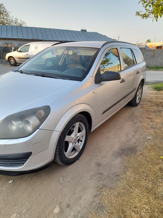 Vând Opel Astra H