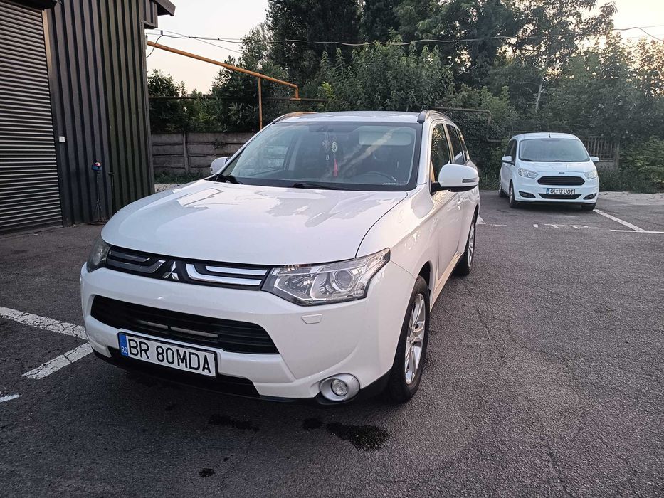 Vand Mitsubishi Outlander III