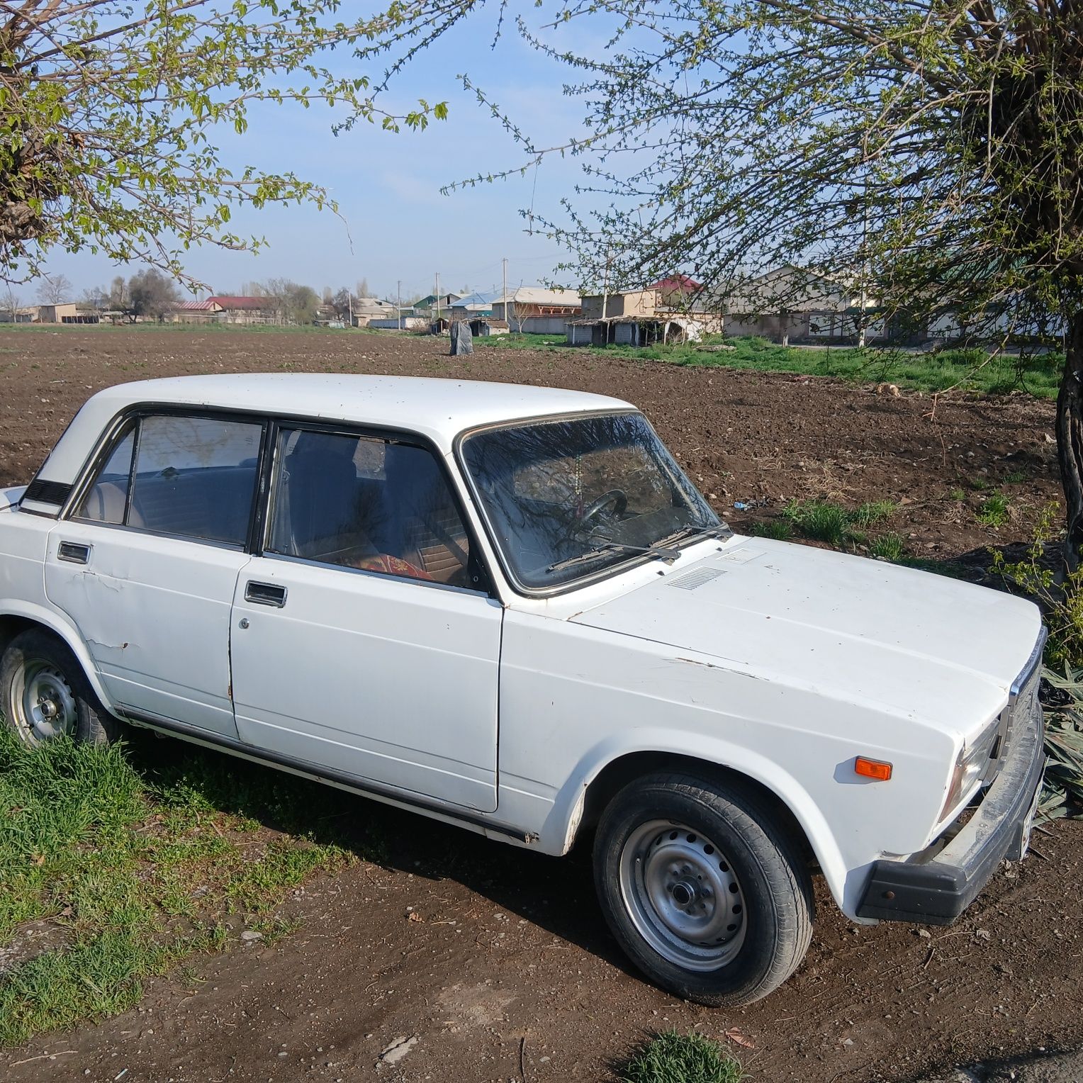 Ваз 2107 сотилади