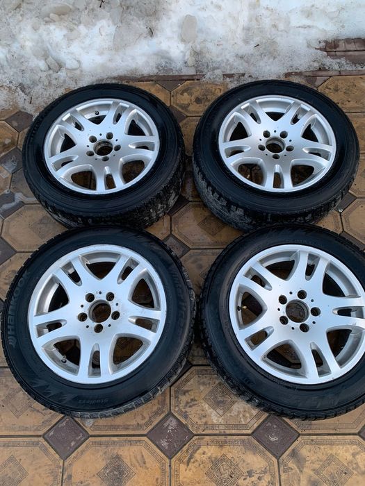 Диски мерседес r16 в комплекте с зимними шинами  обмен есть