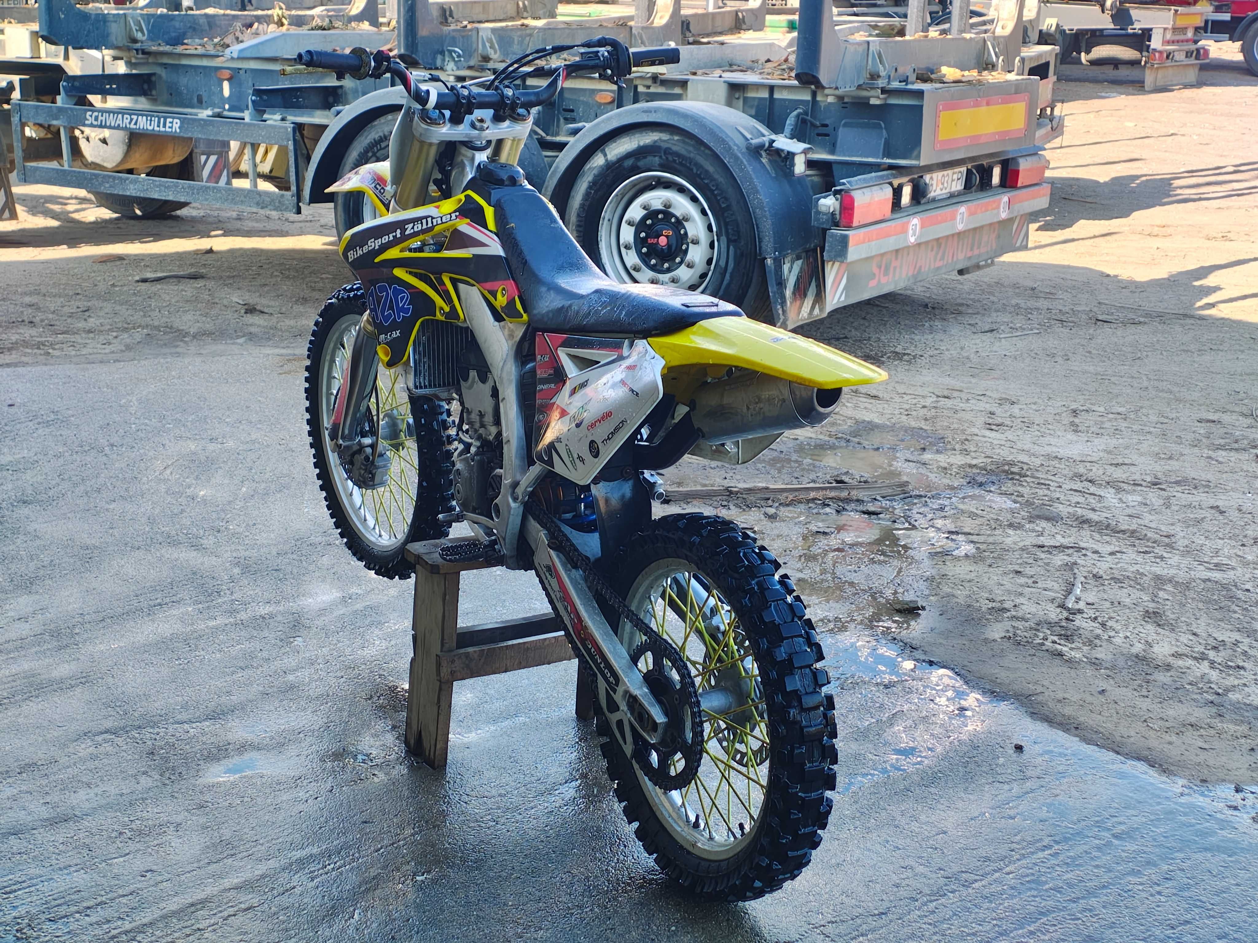Suzuki Rmz 250 an 2009 impecabil!!