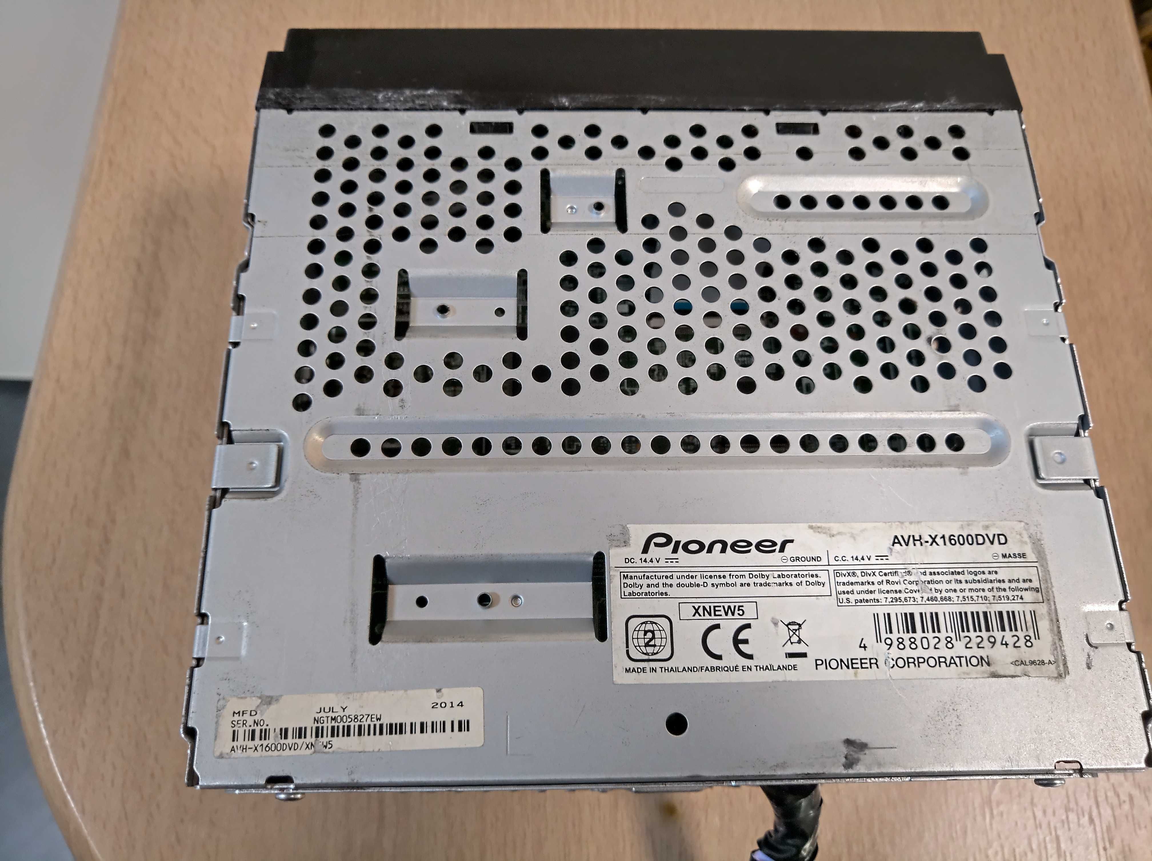 Pioneer avh x 1600dvd