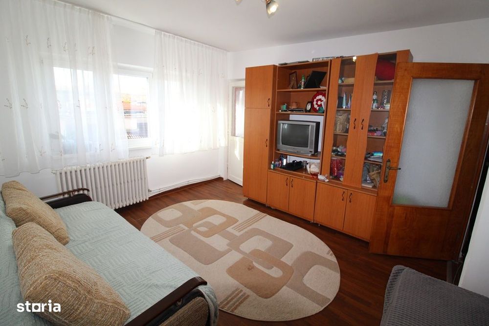 Vând apartament cu 1 camere în Hunedoara, Micro2-Str.Munteniei, 34mp..