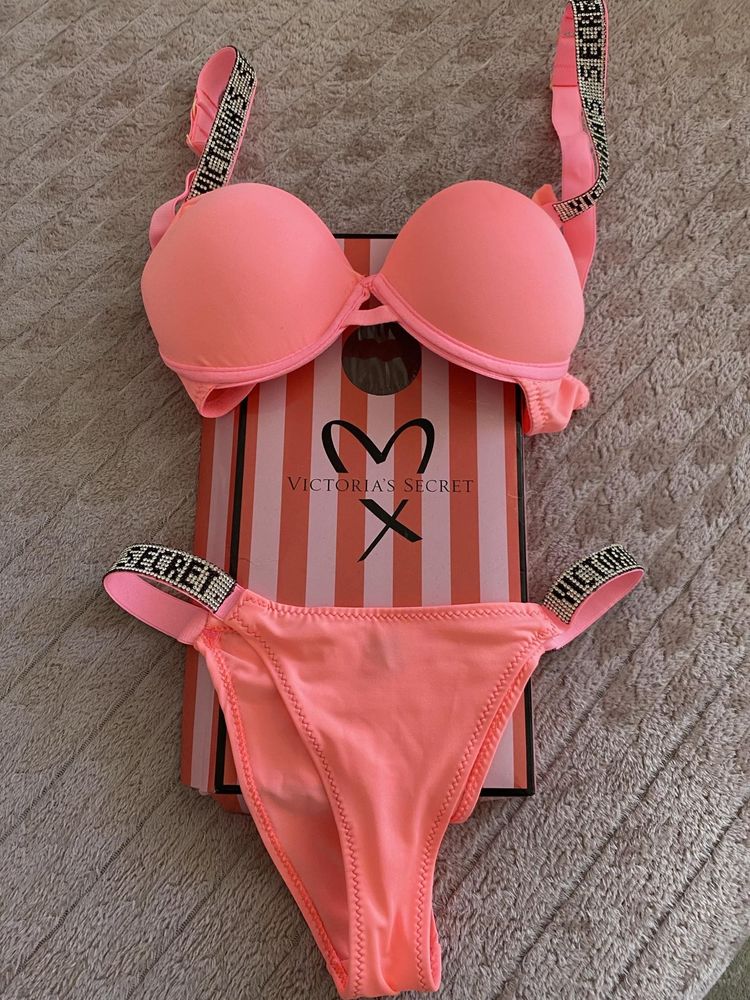 Costum de baie NOU in cutie Victoria Secret’s