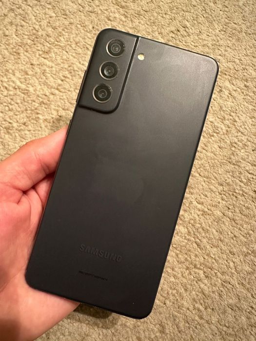 Продам Samsung galaxy S21 FE