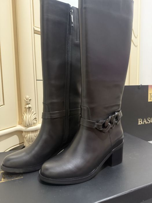 Сапоги женские, зимние Basconi нат кожа 37р.