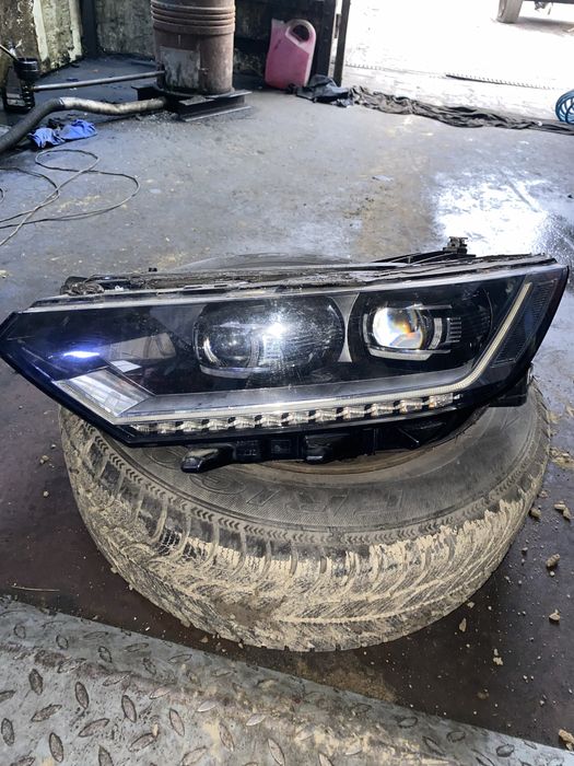 Far Volkswagen PASSAT B8  3G1 941 081 G