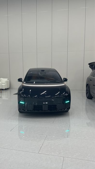 Lixiang i8 2025 new model EV