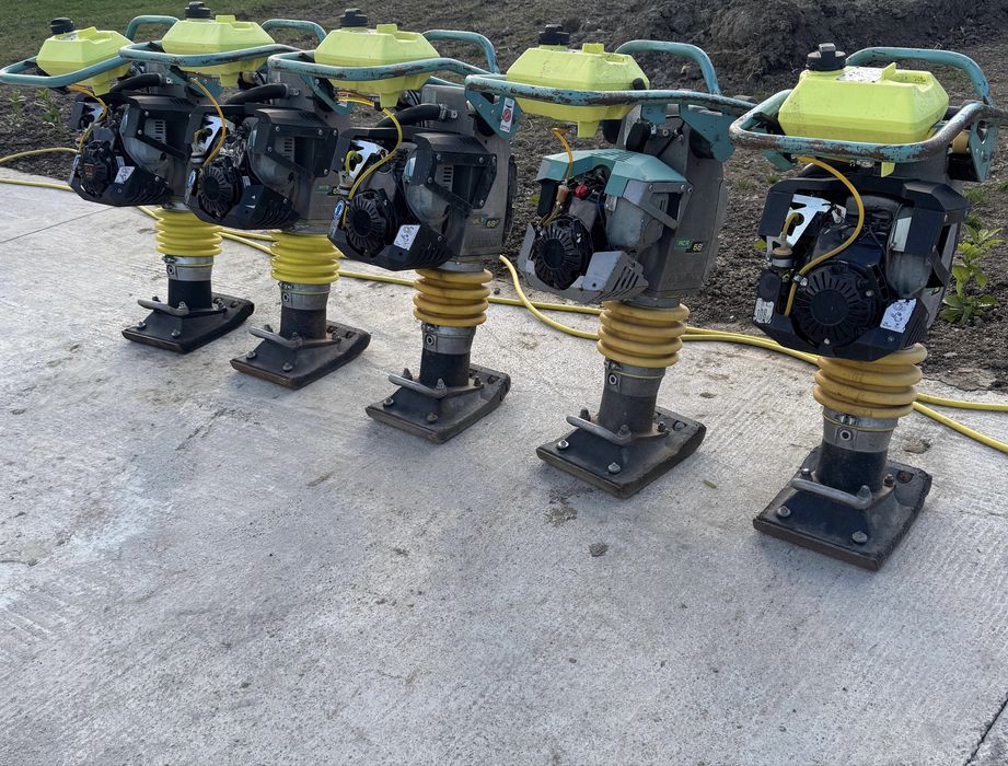 Inchiriez mai compactor, picior berbec, profesional