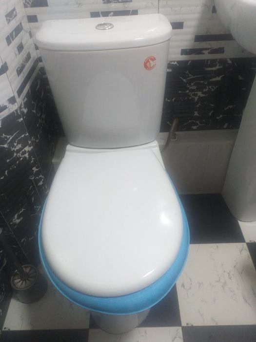 Унитаз в хорошем состоянии