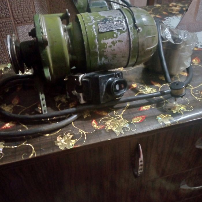 Продам электродвигатель бу