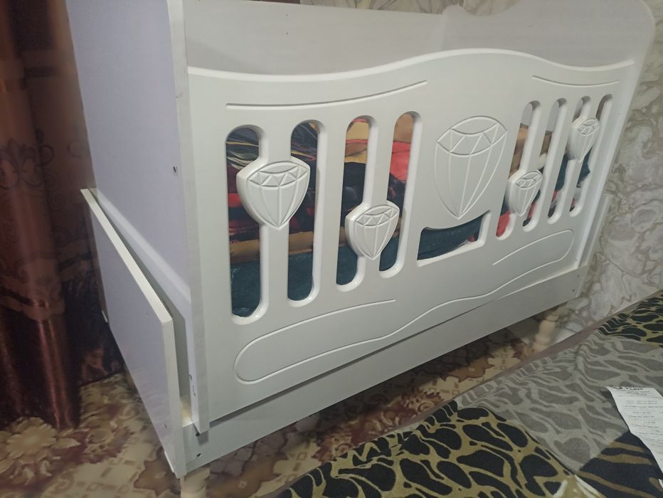 Deskiy kravat xolari yaxshi