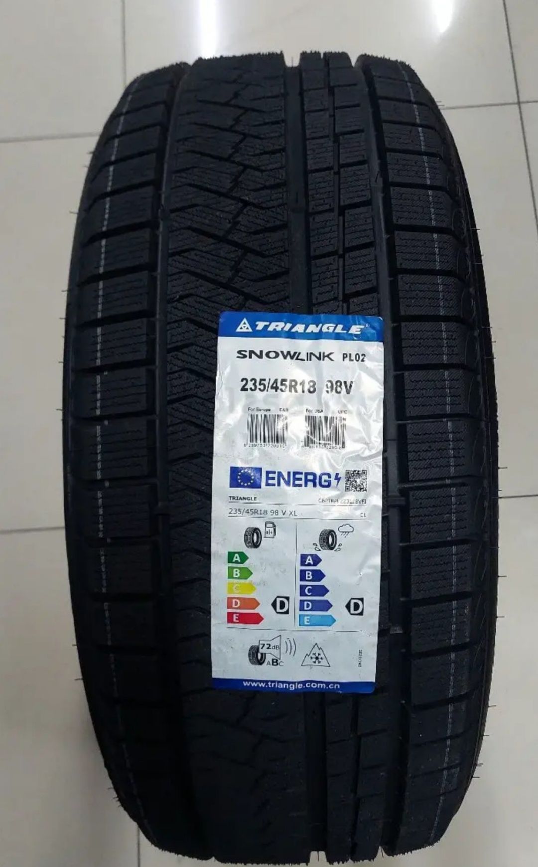 235/45r18 Triangle pl02