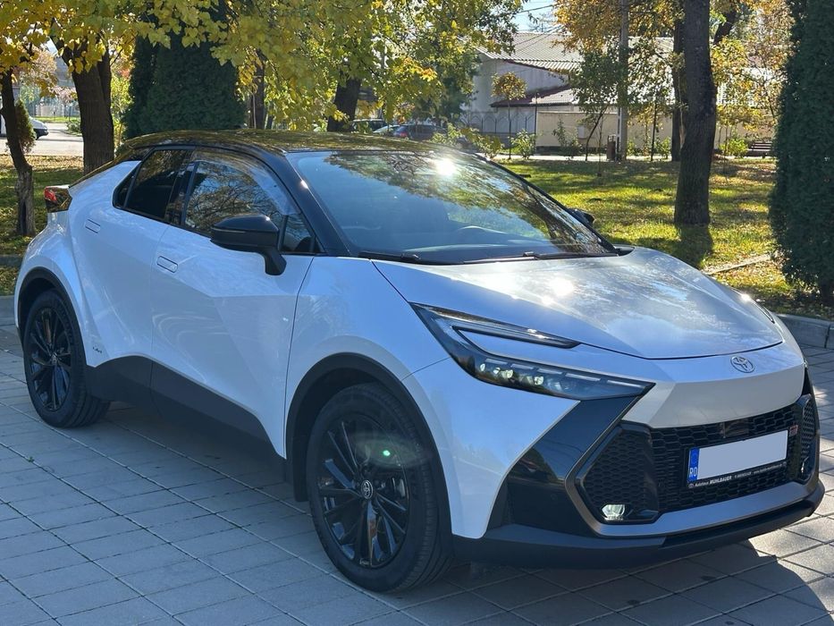 Toyota C-HR GR Sport AWD Tva Deductibil