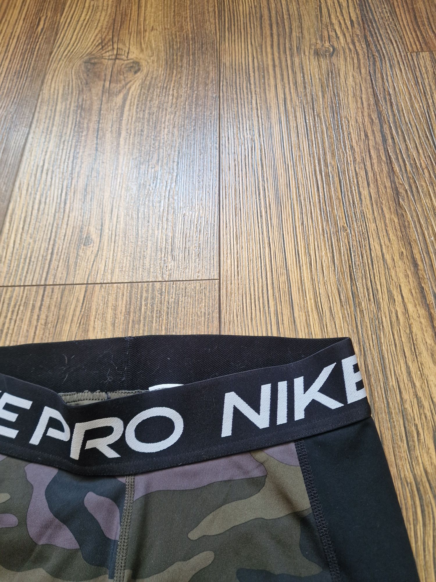Страхотен дамски клин NIKE размер М