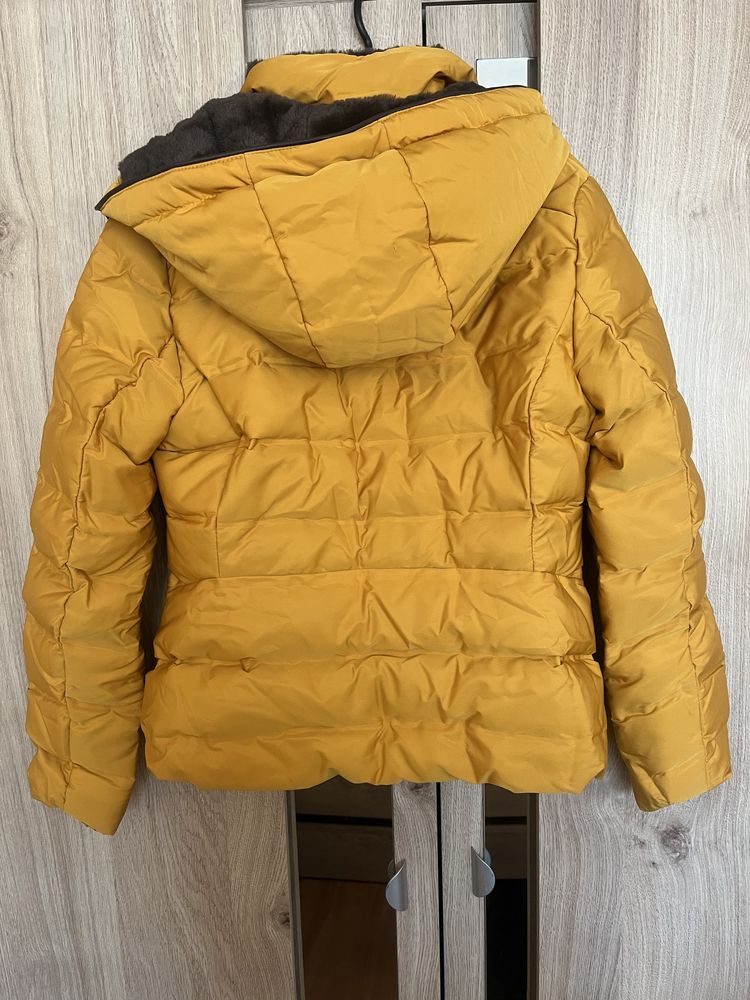 Зимно яке Zara с естествен пух