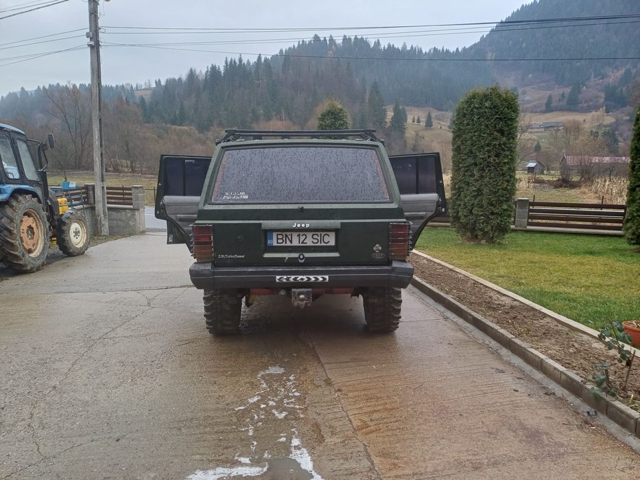 Jeep cheroke xj  acte  la zi
