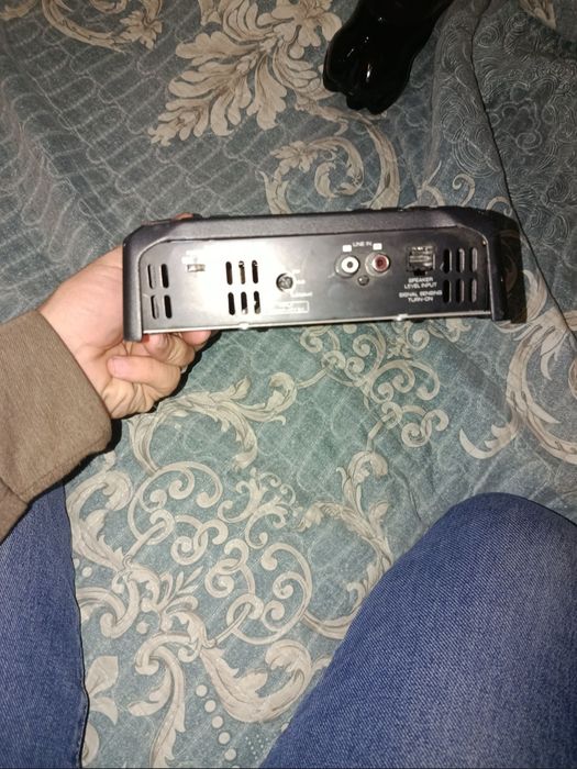 Kenwood 400w usilitel