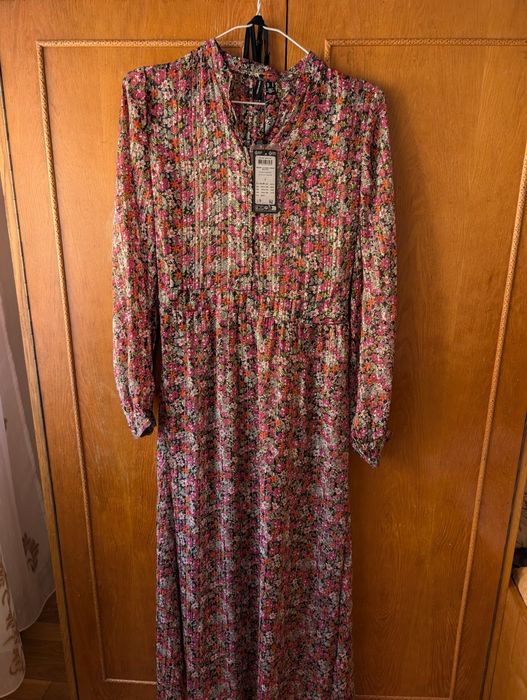 Rochie model deosebit