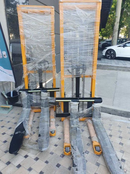 Yuk ko'taruvchi : Shtabeler Roxli Kara Telejka  Avtoroxli  Transpallet