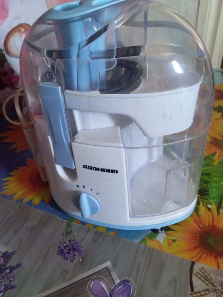 Продам соковыжималка