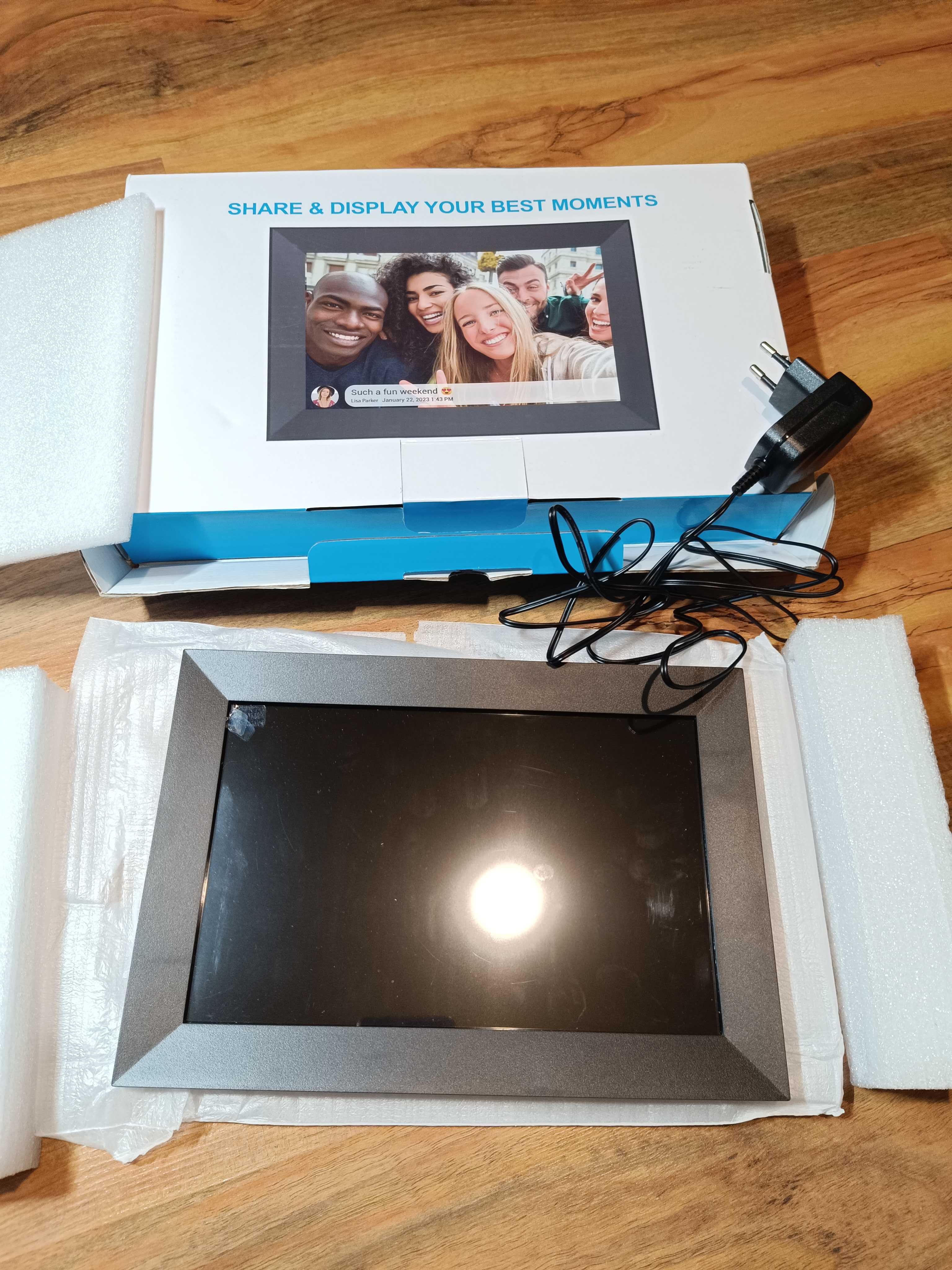 Цифрова фоторамка с меню на БЪЛГАРСКИ Frameo-10.1" WiFi IPS 32GB памет
