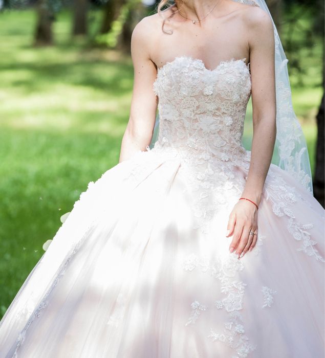 Vand Rochie mireasa tip printesa culoare roz pal