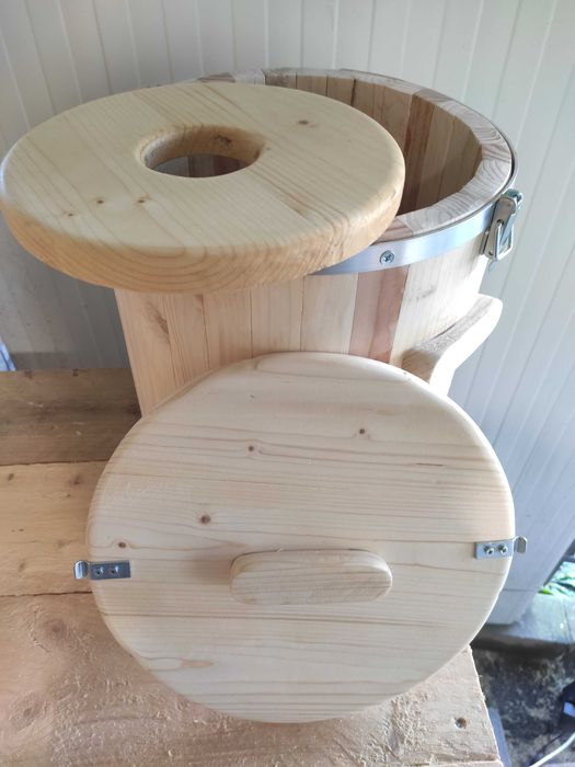 Galeți din lemn pentru bránza.