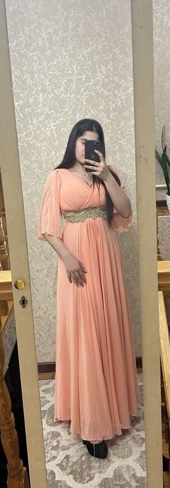 Нежное вечернее платье