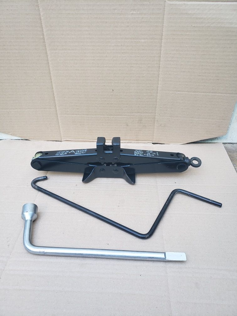 Kit pana cric cheie toyota lexus original