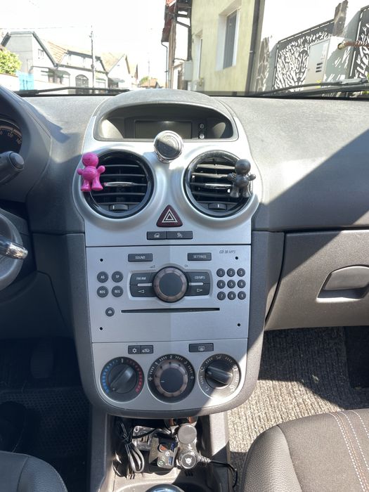 Vand opel corsa