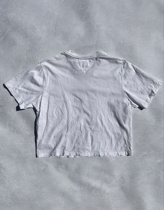 Crop top dama Tommy Jeans tricou cu broderie Hilfiger alb marimea S