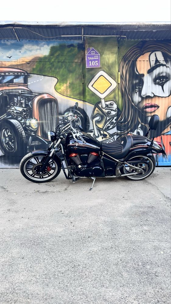 Kawasaki Vulcan VN 900 custom special edition