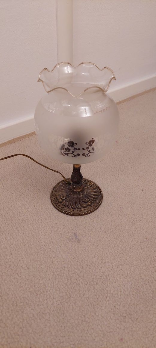 Lampa veioza vintage colectie bronz masiv sticla 1960 Germania