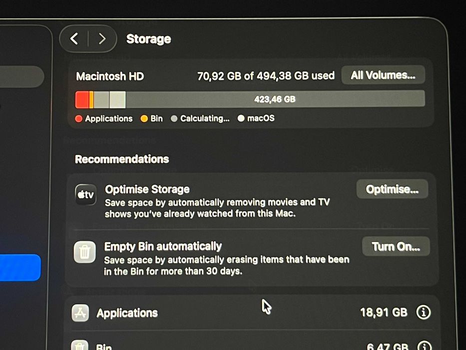 M1 MacBook Pro 13.3'' 8-CPU, 8-GPU, 8RAM, 512SSD