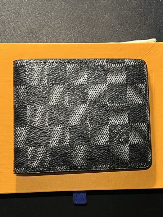 Продам кошелек Louis Vuitton