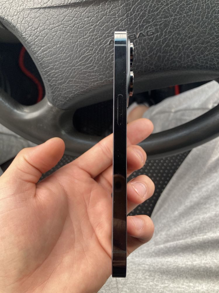 Срочно продам iPhone 14 pro