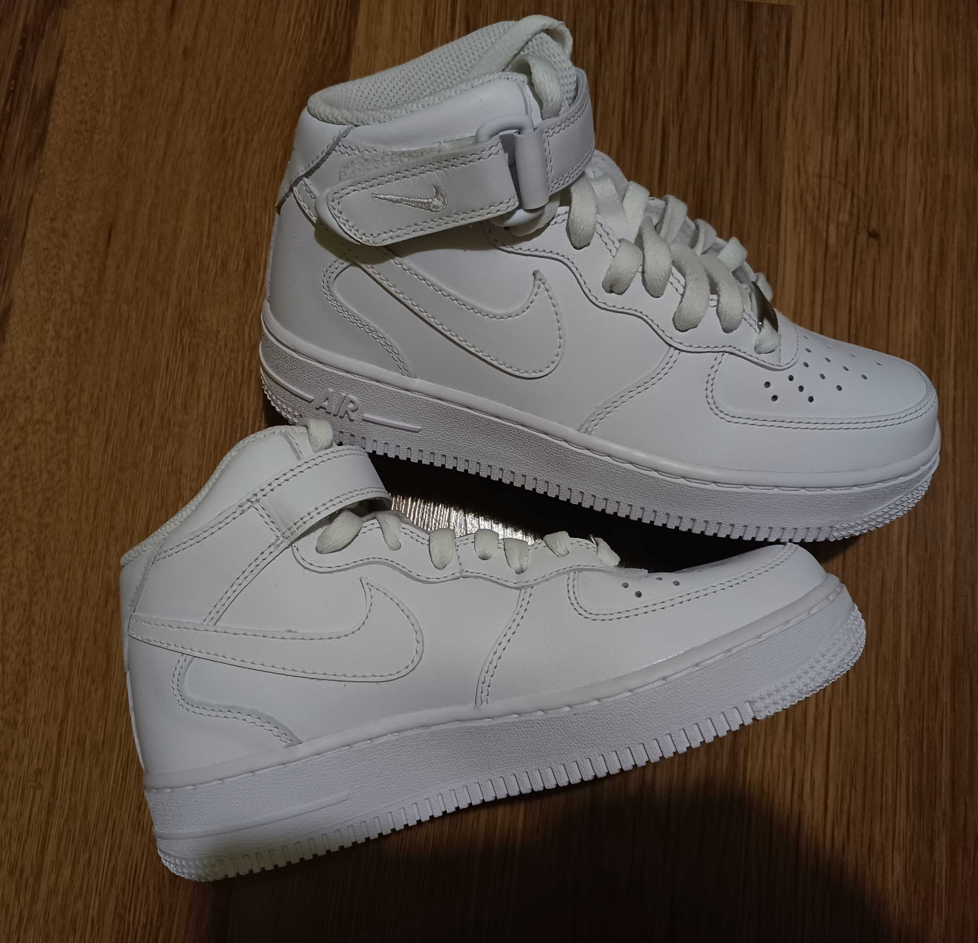 WMNS Air Force 1 '07 MID REC WHITE