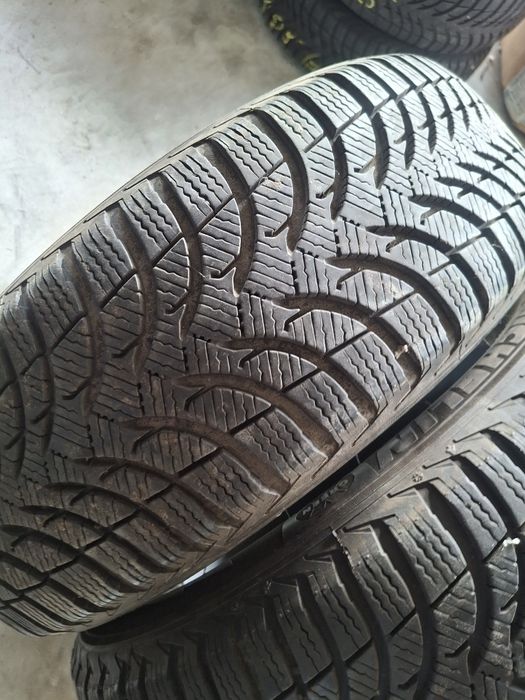 2 Anvelope M+S  185 65 r15 Michelin