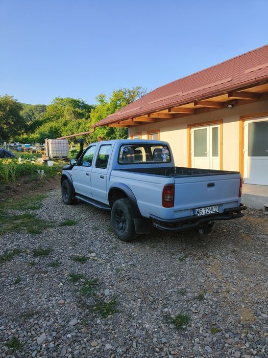 Mazda B2500 Ford Ranger Mitsubishi L200