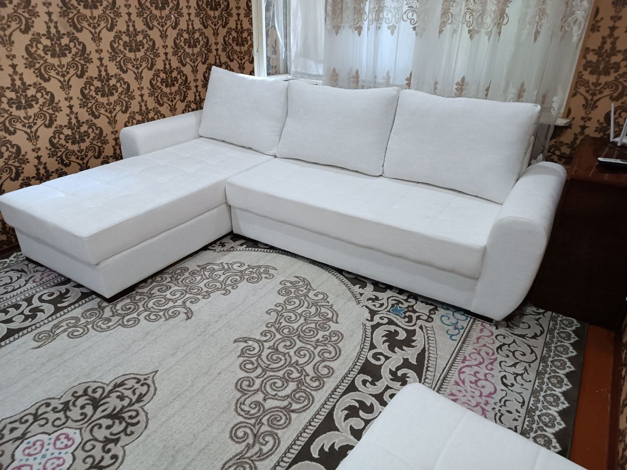 Реставрация обивка мягкой  и стульев