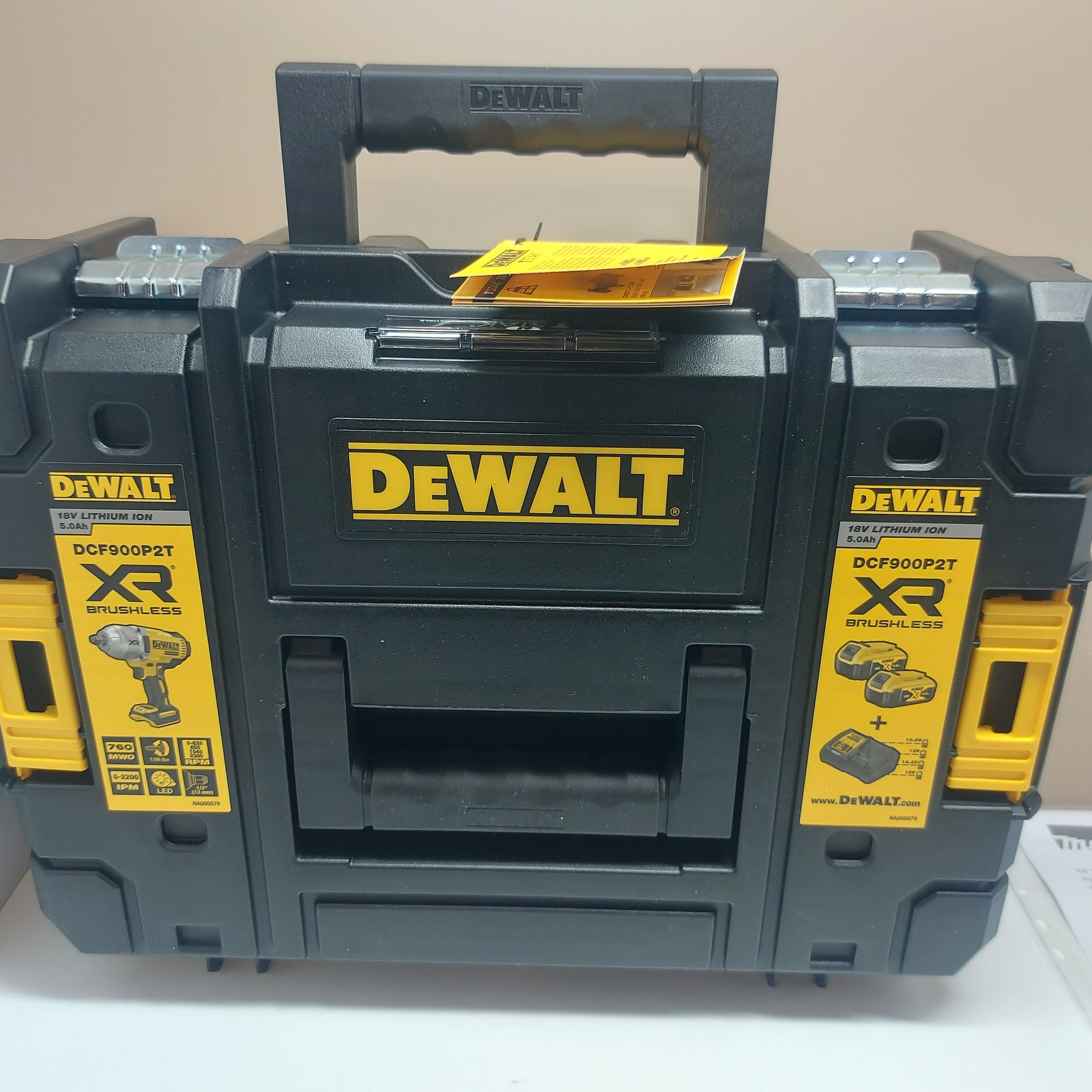 ПРОМОЦИЯ.Топ модел гайковерт Dewalt DCF900NT