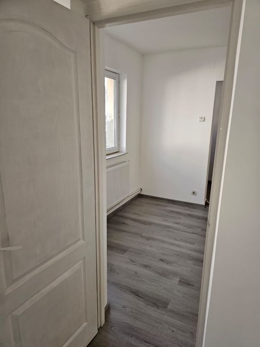 Vand apartament 2 camere