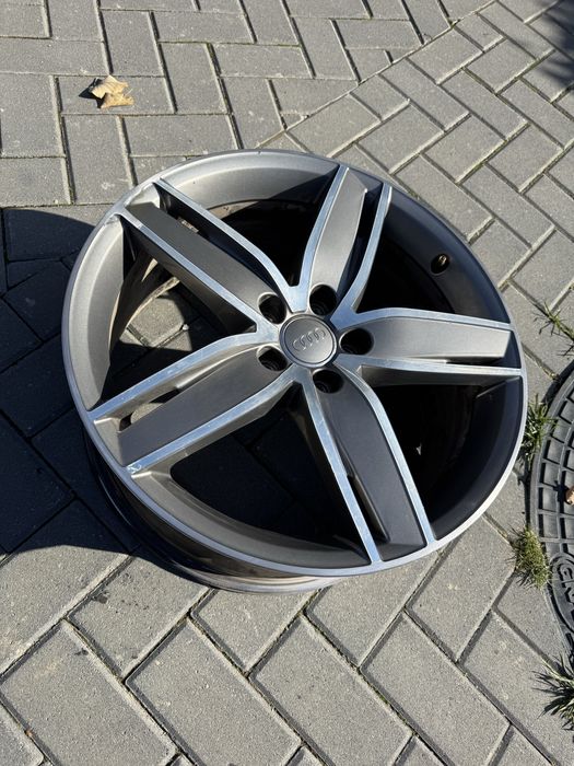 OEM оригинална джанта 19 за Audi / Ауди A3 / S3