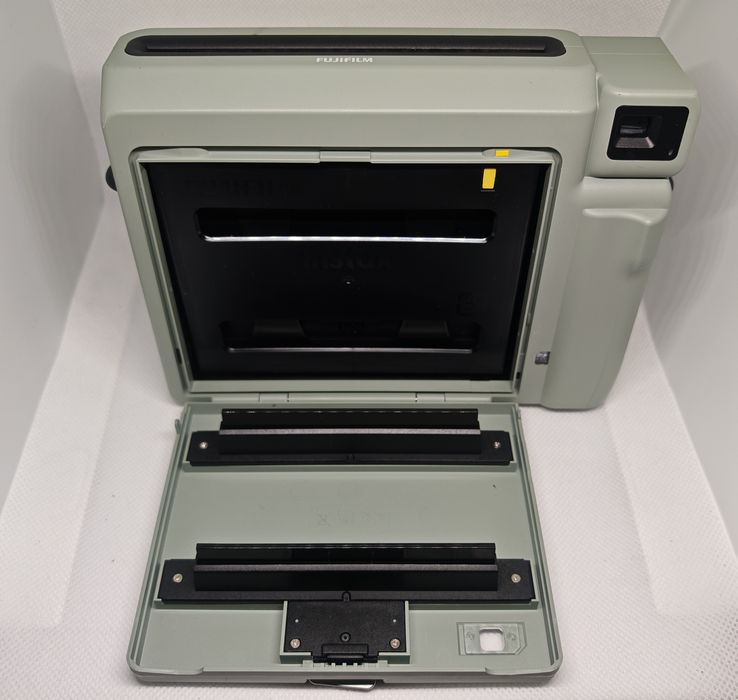 Aparat foto instant Fujifilm Instax Wide 400