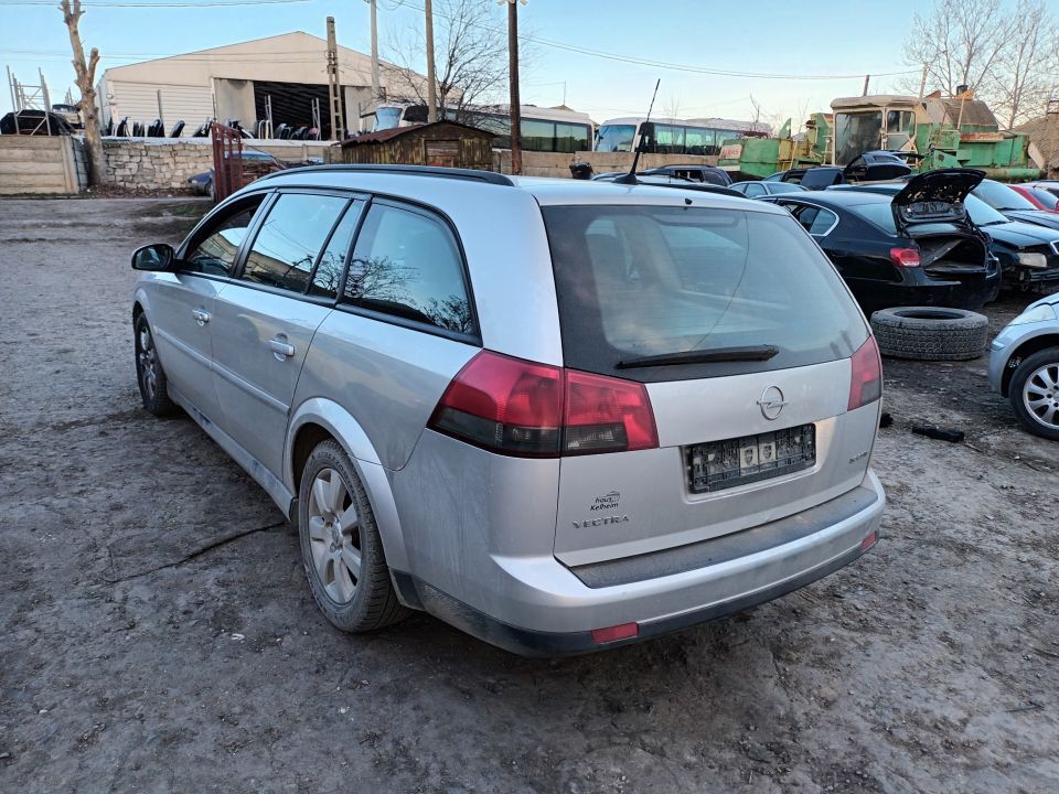 Dezmembrari  Opel VECTRA C  2002  > 2009 1.9 CDTI Motorina