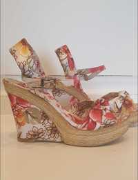 Дамски цветни сандали