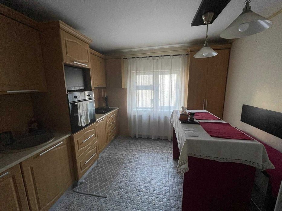 inchiriere apartament 3 camere