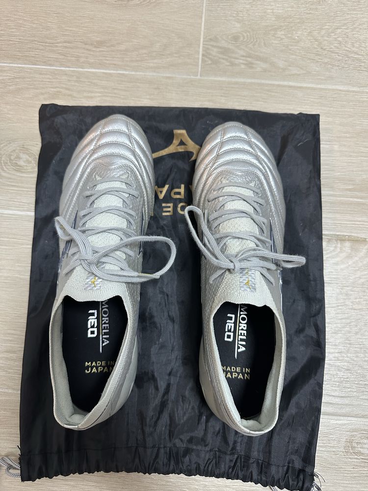 Mizuno morelia Neo бутонки